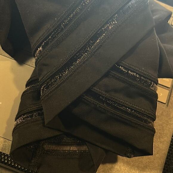 Lululemon Wunder Under Crop Black High Rise Leggings Mesh Size 2 - Picture 6 of 11
